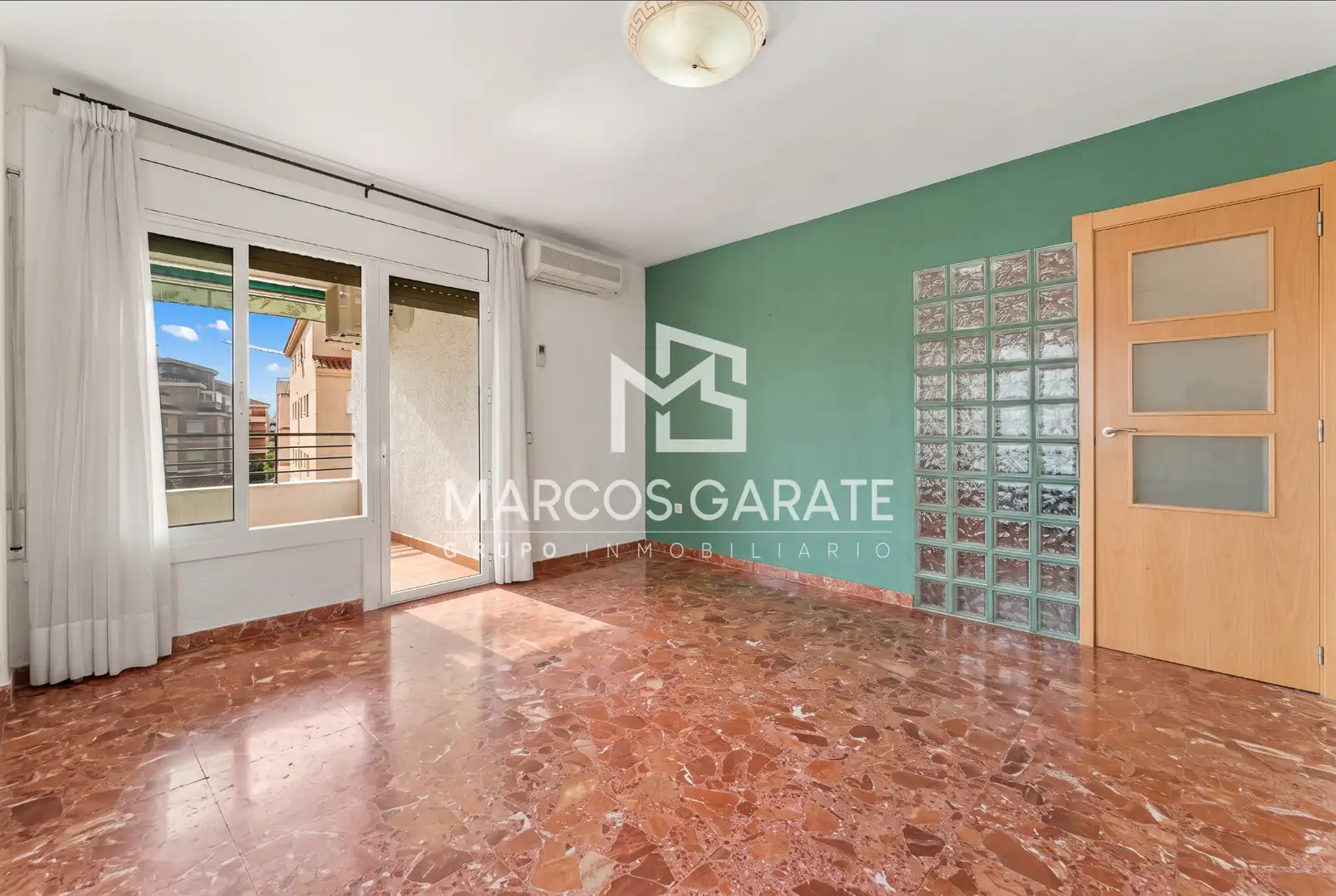 Flat with terrace for sale in Carrer del Carme, imagen 3