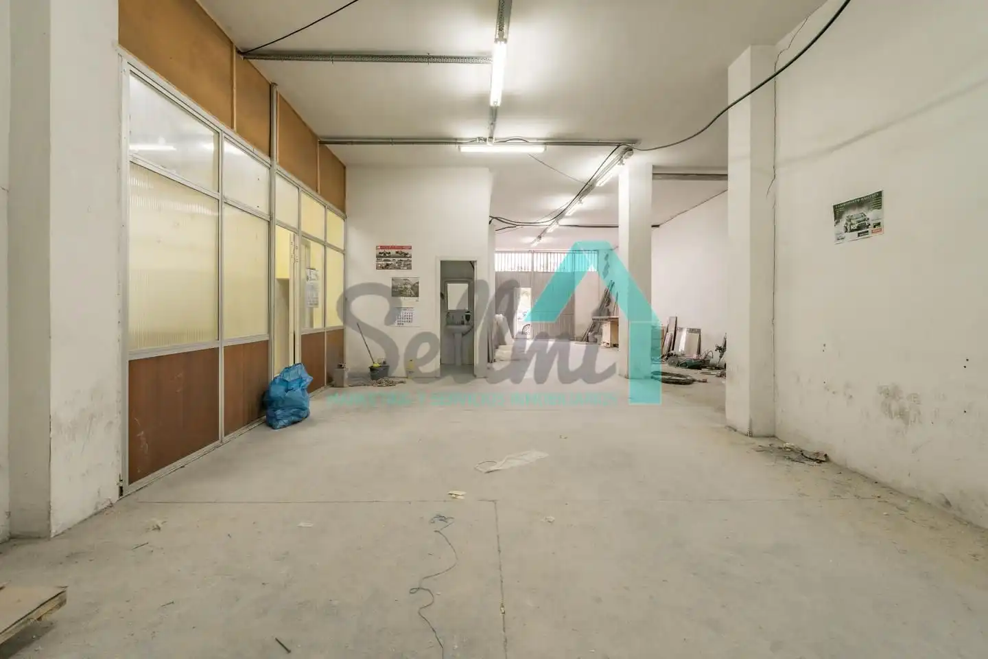 Business premises for sale in Lugones