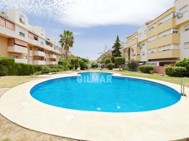 Pis amb balcó en venda a Estepona Pueblo