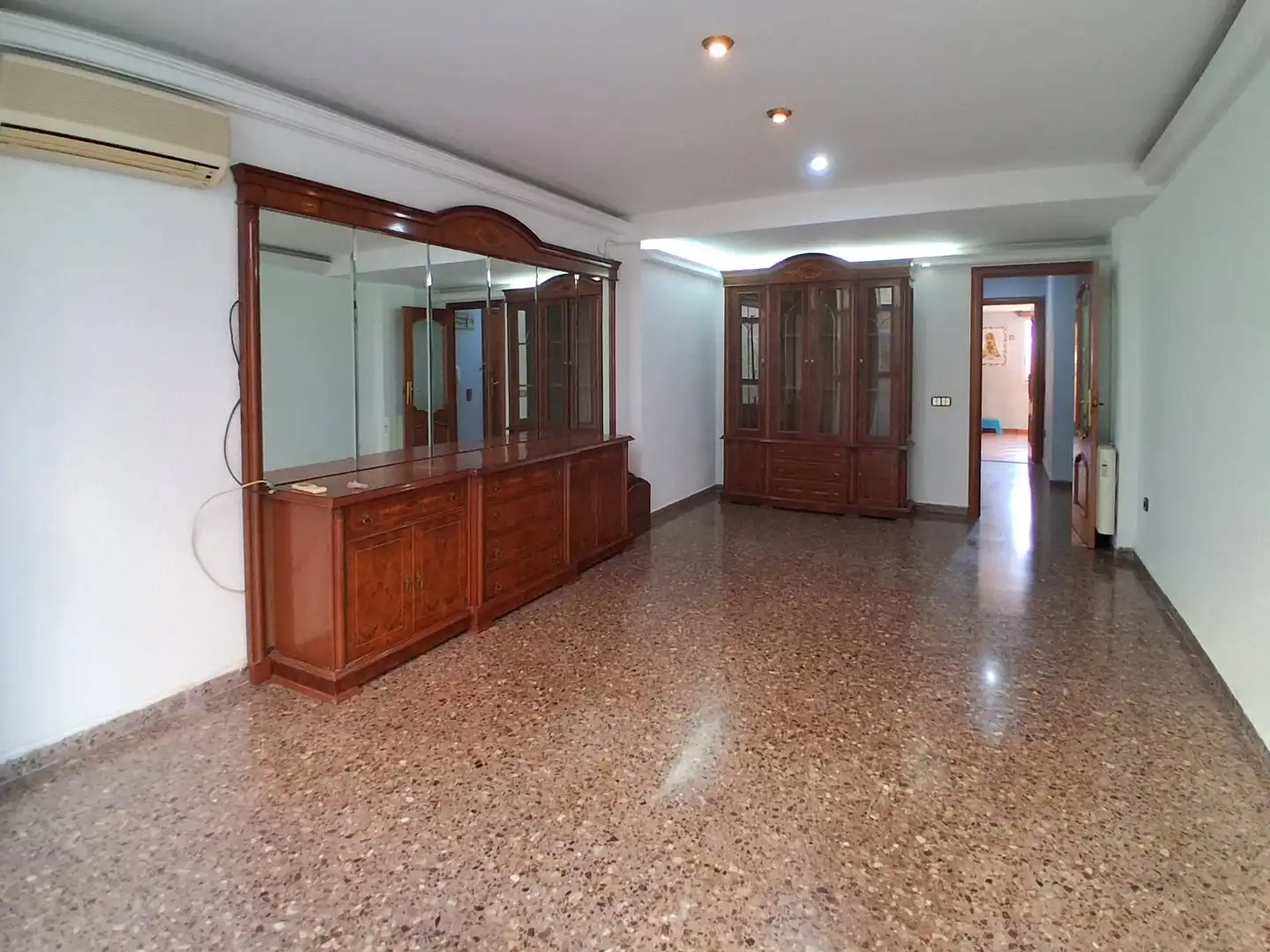 Sala d'estar de Dúplex de lloguer en Valencia amb Aire condicionat, Calefacció i Terrassa