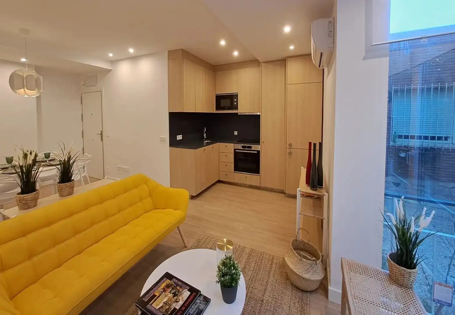Sala de estar de Piso en venta en Madrid con Aire acondicionado, Calefacción y Amueblado