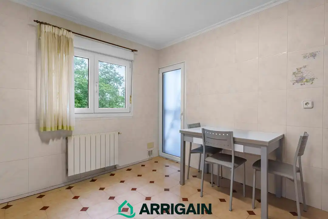 Habitación de Piso en venta en Donostia - San Sebastián  con Calefacción y Terraza
