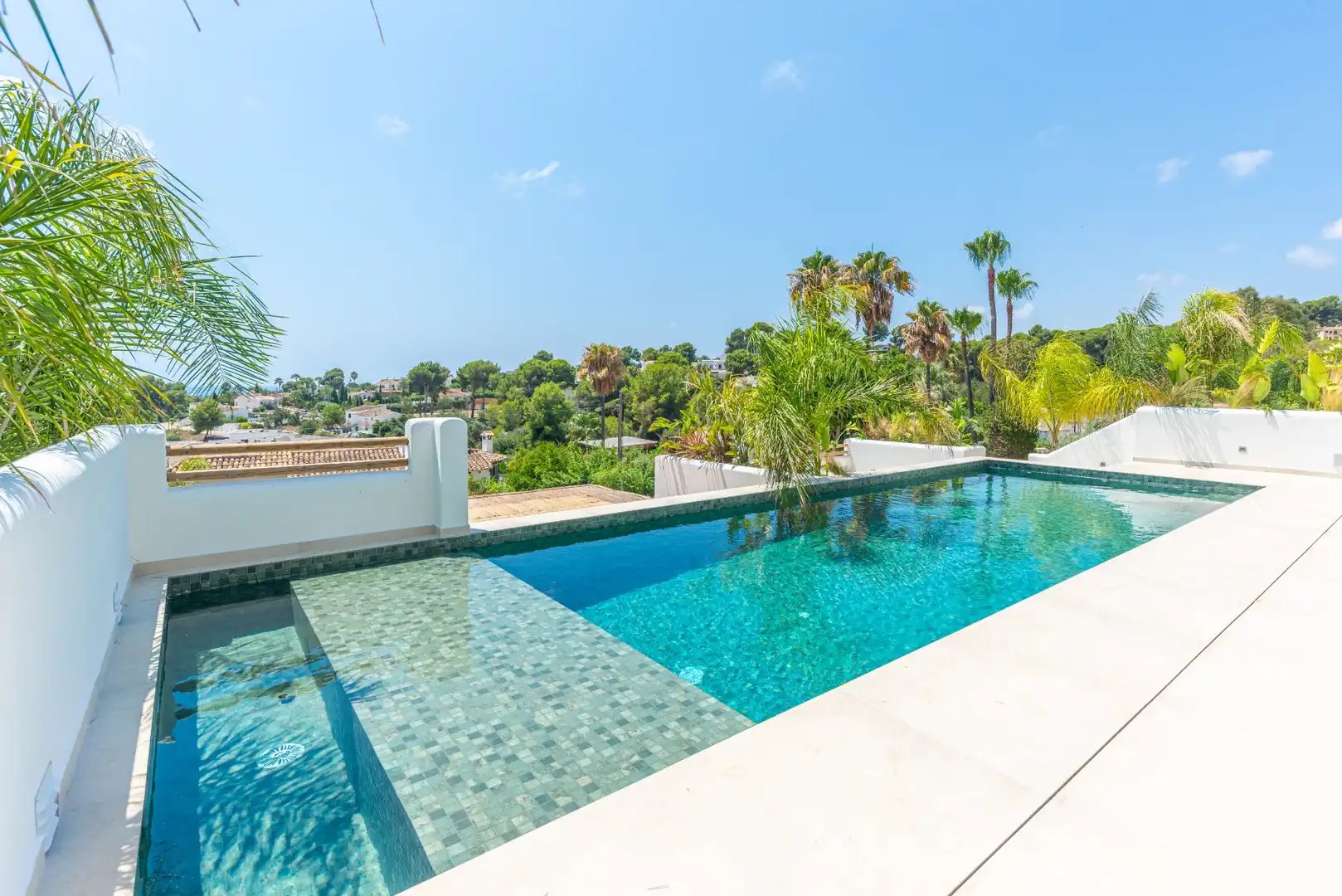 Swimming pool of Houses for sale in Moraira