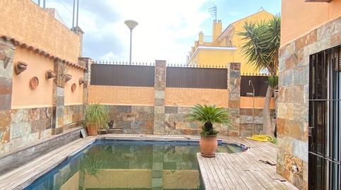 Foto 4 de Casa adosada en venda a Avenida de la Sabiduría, Nuevo Bulevar, Sevilla