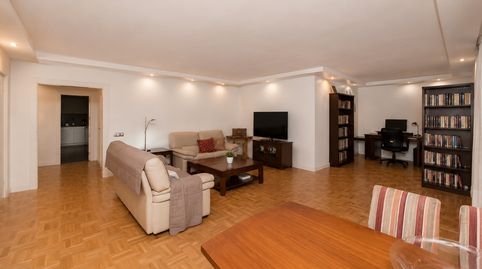 Foto 2 de Piso en venta en Calle Volturno, Prado de Somoaguas, Pozuelo de Alarcón