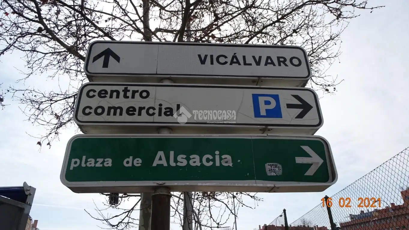 Vista exterior de Pis en venda en Madrid