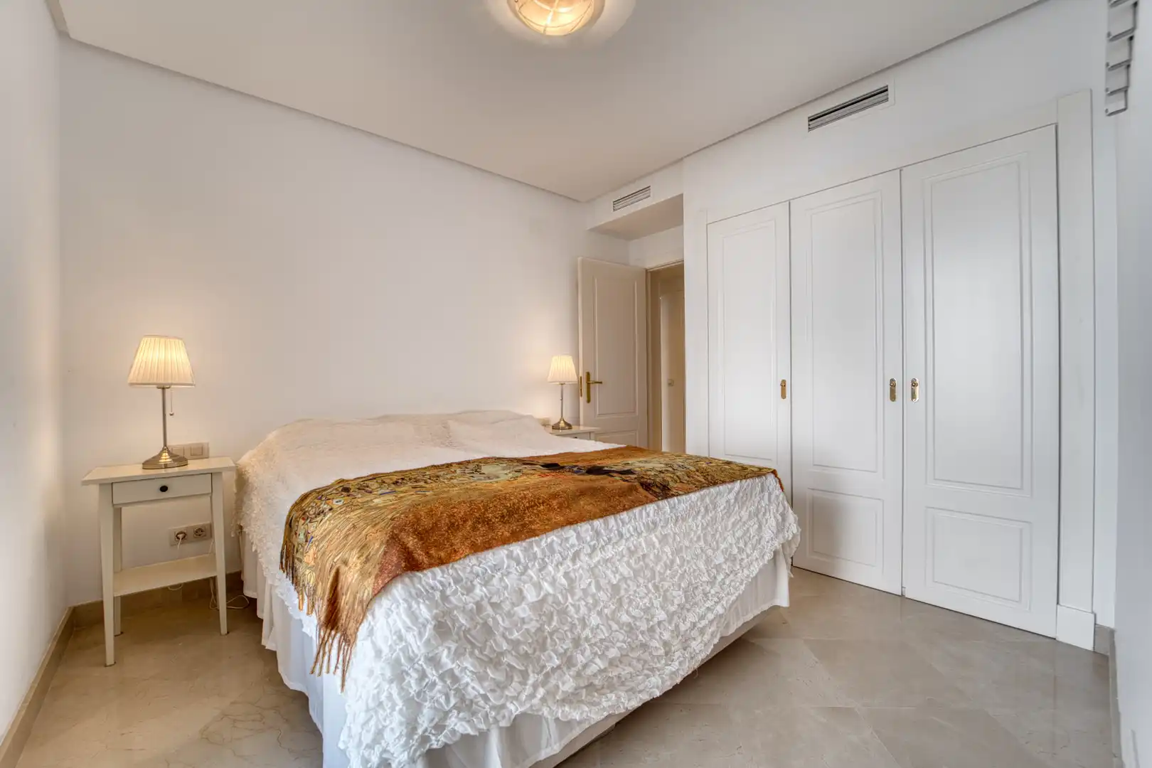 Apartament amb terrassa en venda a Nueva Andalucía, imagen 16