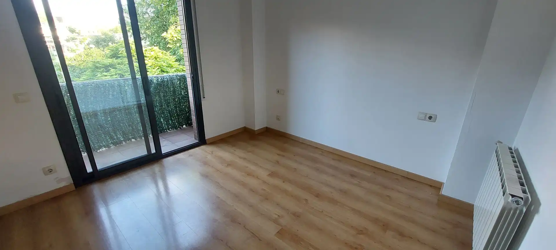Schlafzimmer von Wohnung zur Miete in Vallgorguina mit Heizung, Parkett und Balkon