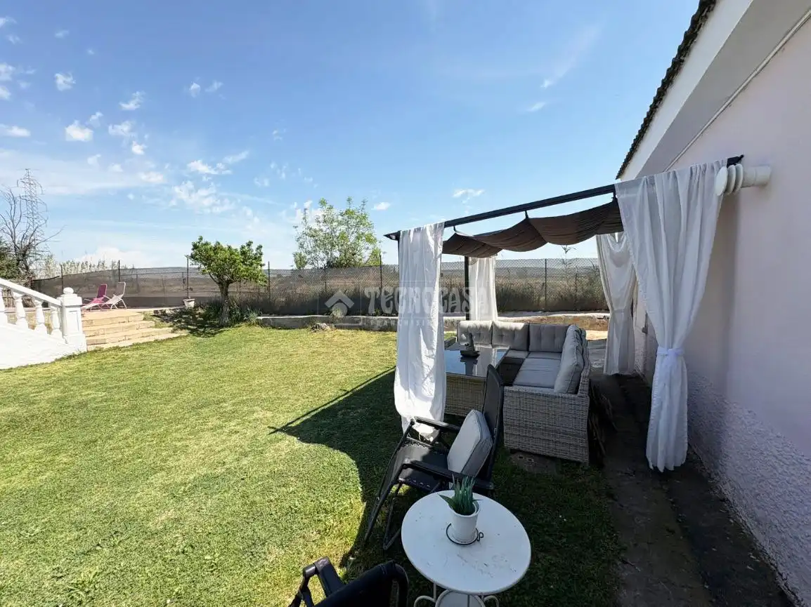 Terrassa de Casa o xalet en venda en Zaragoza amb Aire condicionat i Piscina