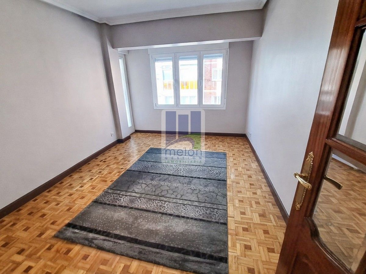 Dormitori de Pis en venda en Burgos Capital