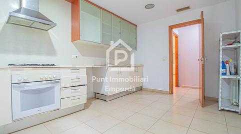 Foto 2 de Pis en venda a Calle Tapioles, Eixample - Horta Capallera, Figueres