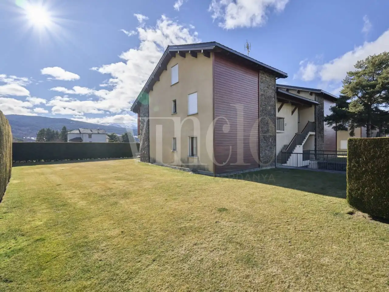 Vista exterior de Piso en venta en Palau - de - Cerdagne con Calefacción, Parquet y Terraza