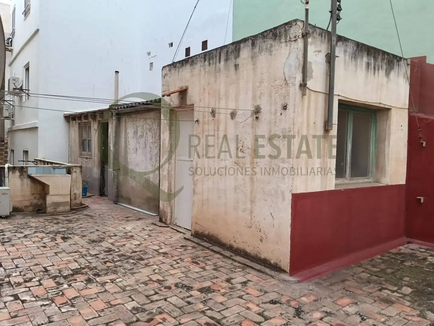 Exterior view of Buildings for sale in Alicante / Alacant