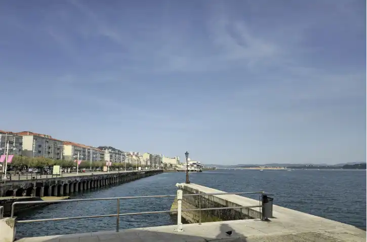 Vista exterior de Pis en venda en Santander amb Calefacció