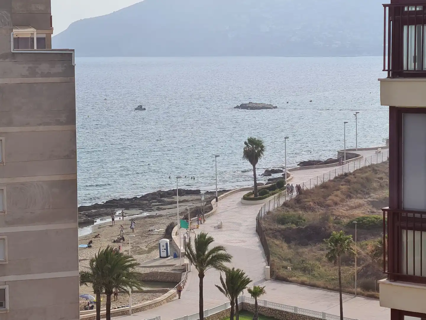 Apartamento con piscina en venta en Avenida Europa 27