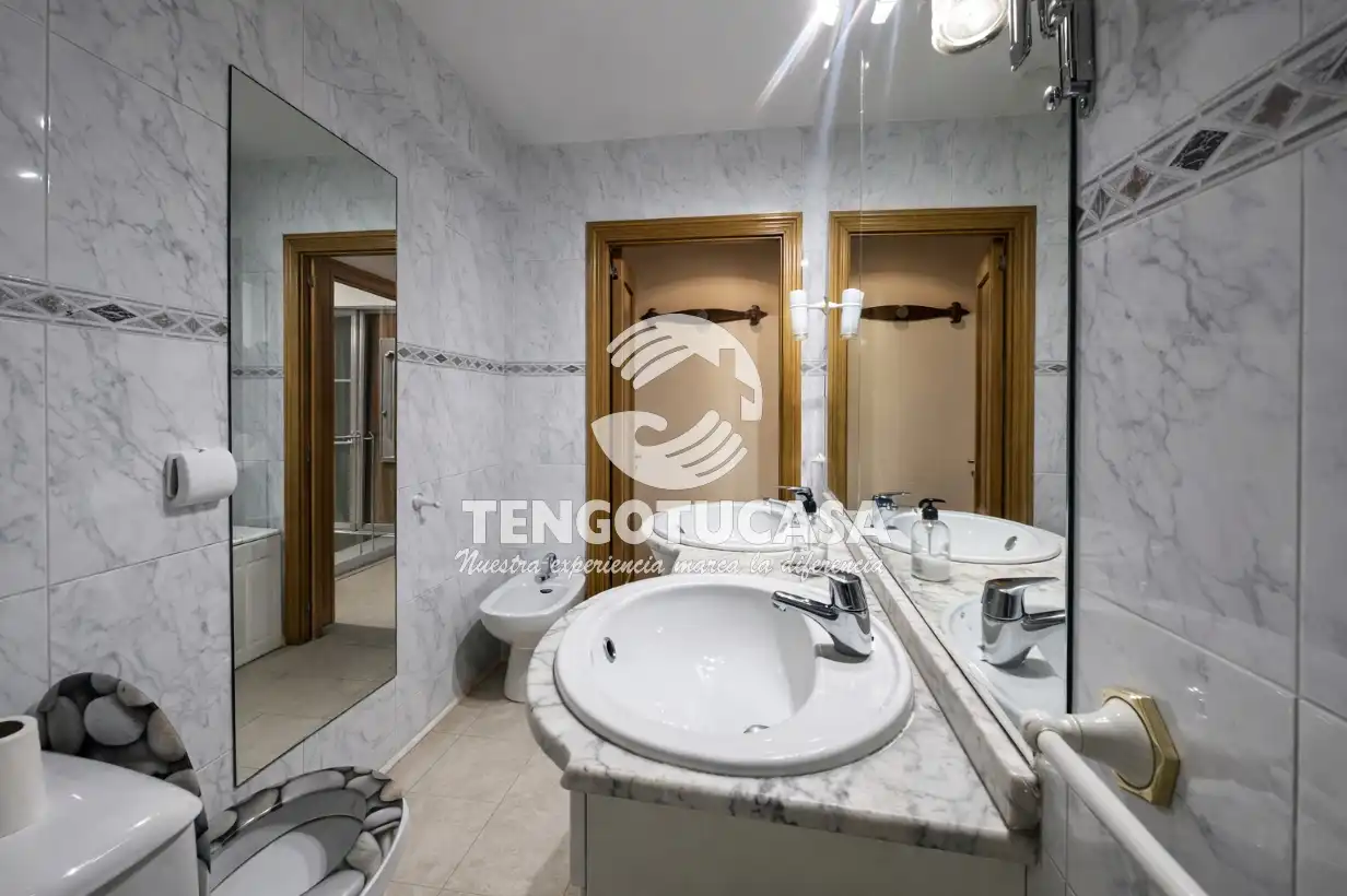 Piso en venta en Calle San Herculano, Canillejas