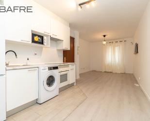 Exterior view of Flat for sale in  Madrid Capital  with Heating