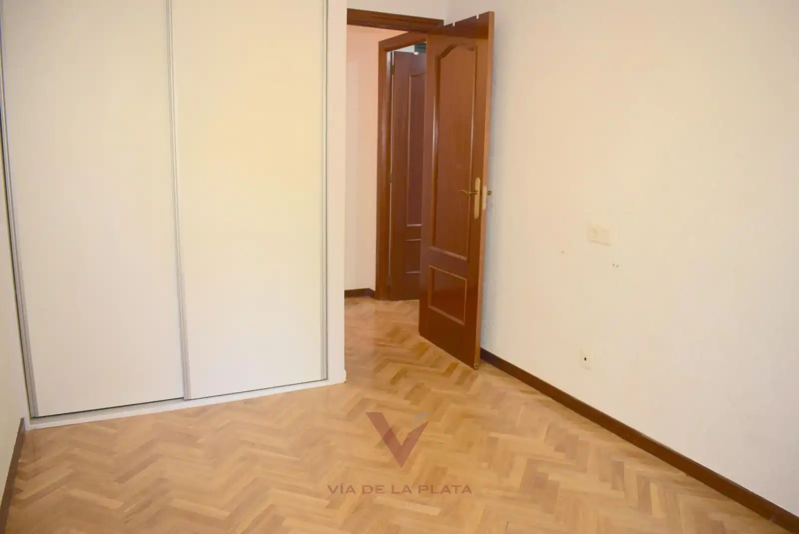 Bedroom of Flat for rent in Salamanca  with Heating, Oven and Washing machine