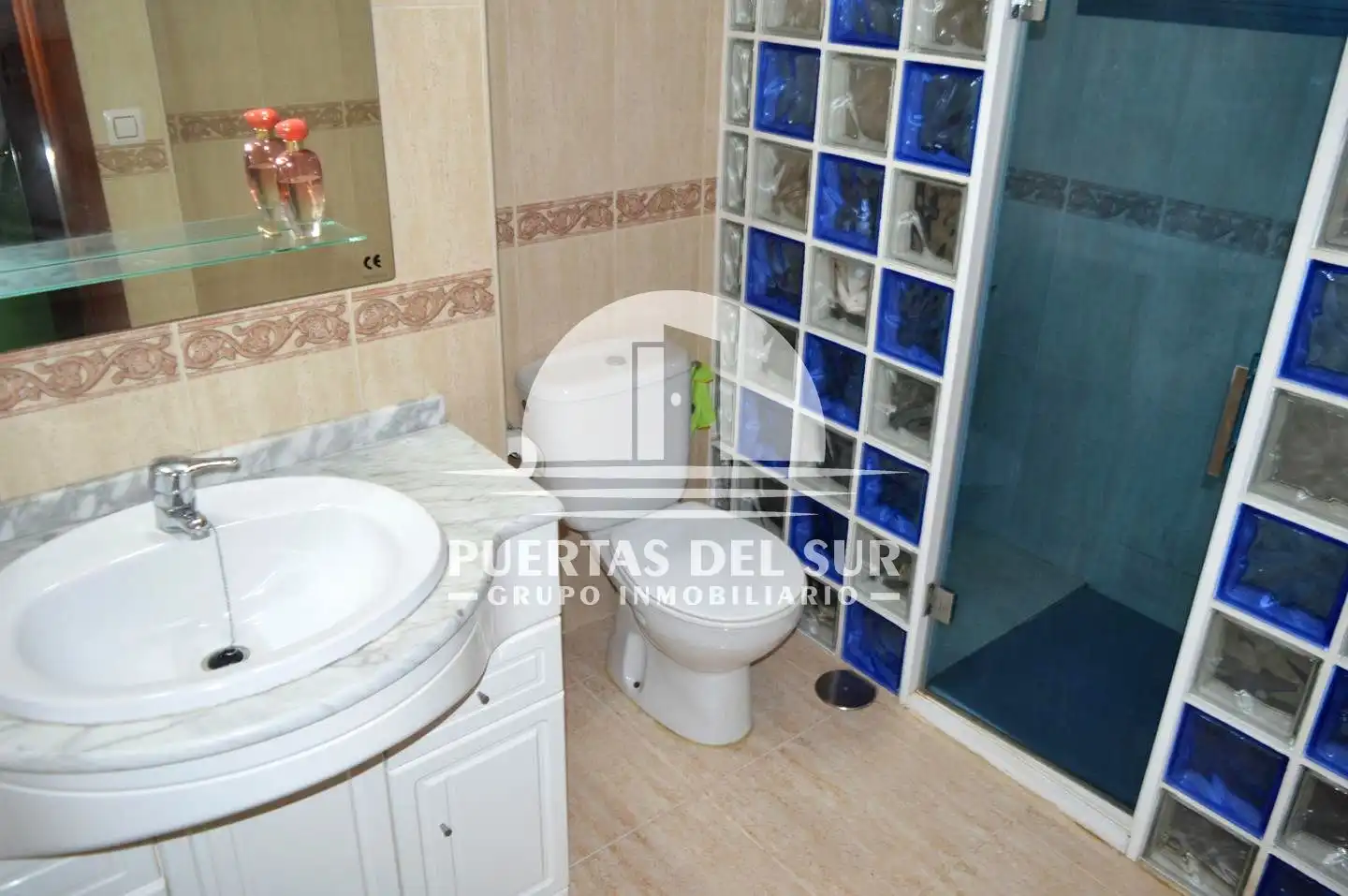 Bathroom of Flat for sale in Rota  with Air Conditioner and Terrace
