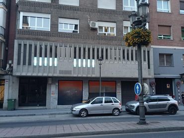 Local comercial en venda a Calle Acera del Darro