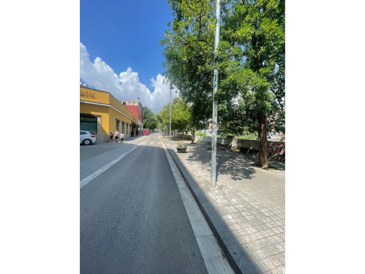 Vista exterior de Garaje en venta en Cerdanyola del Vallès