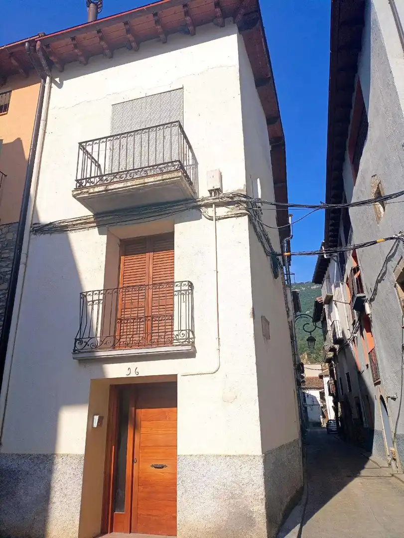Vista exterior de Finca rústica en venda en Campo amb Calefacció i Traster