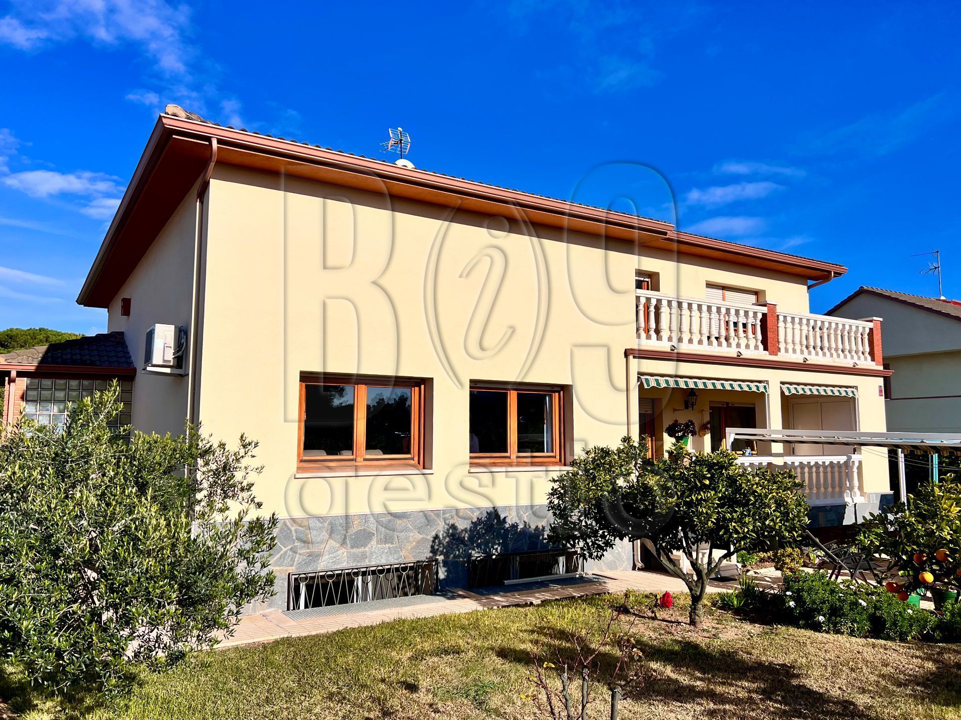 Vista exterior de Casa o xalet en venda en Salou amb Aire condicionat, Calefacció i Terrassa