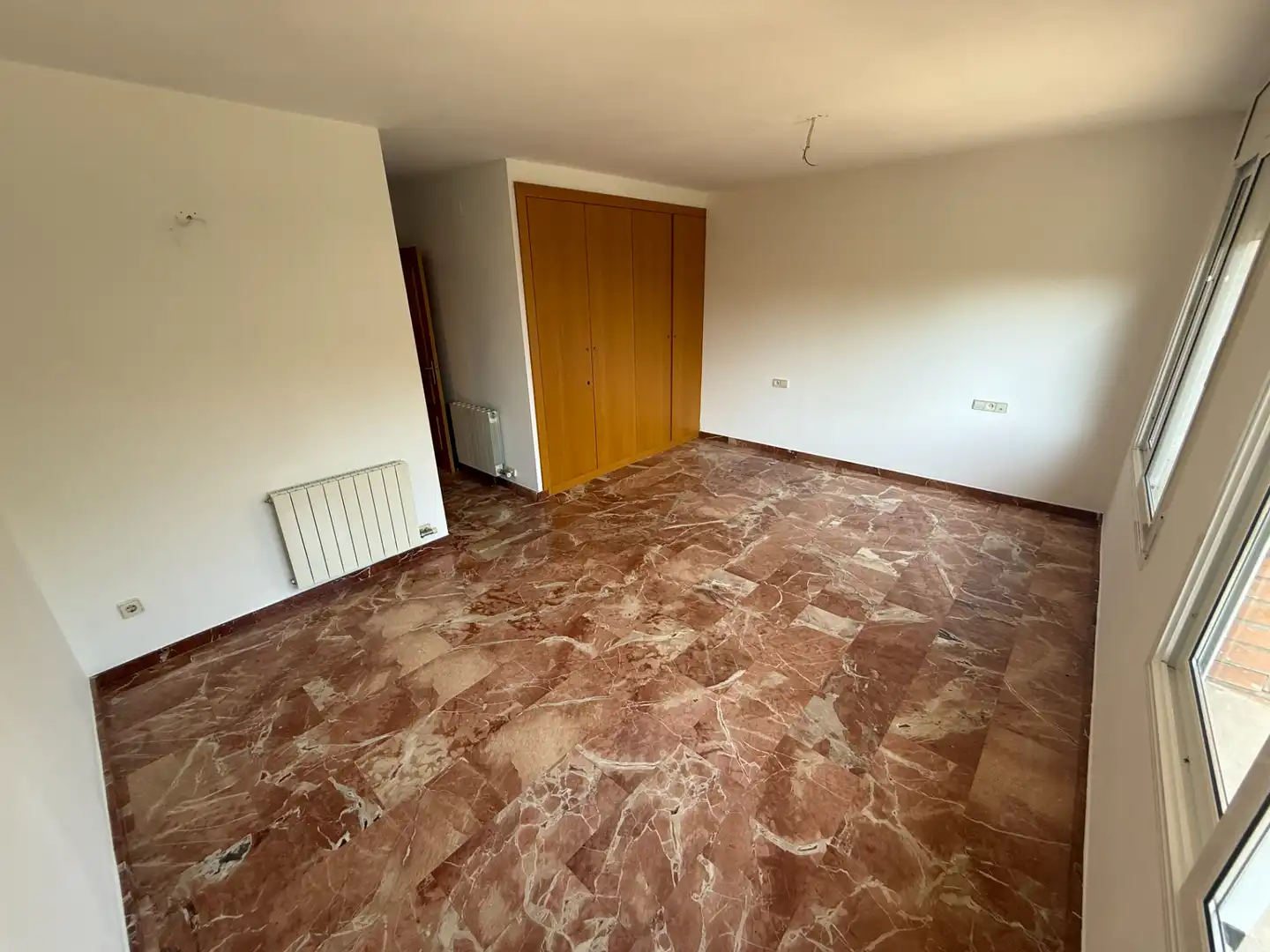 Einfamilien-Reihenhaus zum Verkauf in L'Ametlla del Vallès mit Klimaanlage, Heizung und Privatgarten