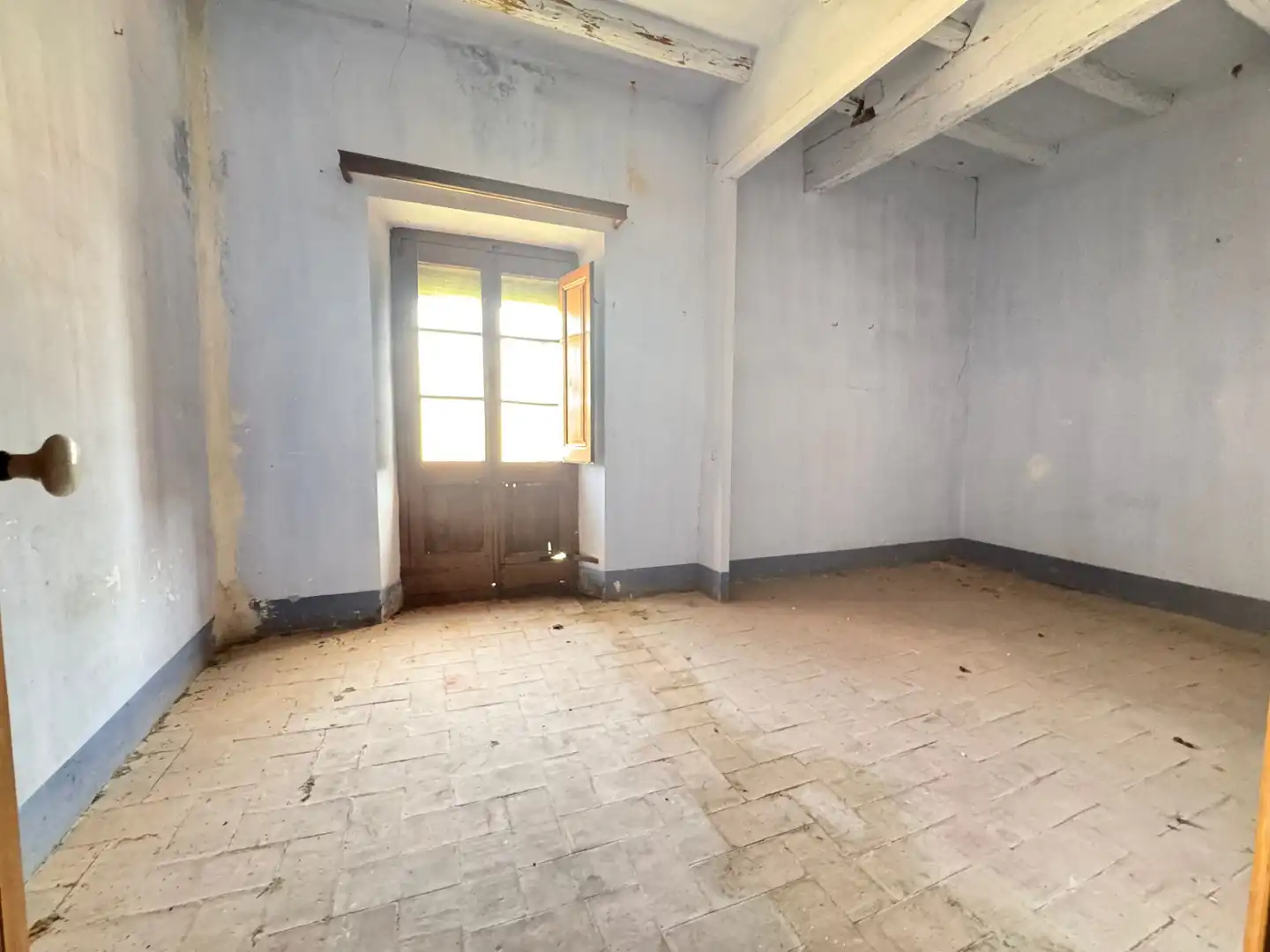 Houses for sale in Lladó  with Terrace