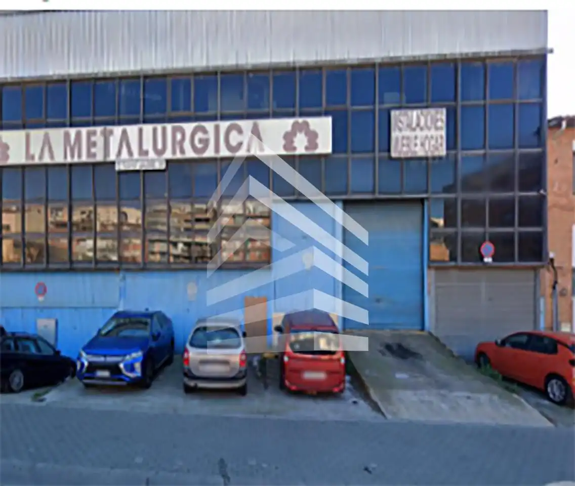 Nau industrial en venda a Ripollet, Barcelona