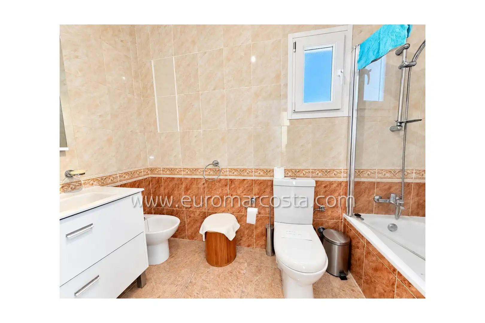 Chalet con piscina en venta en Calle Helsinki, imagen 21