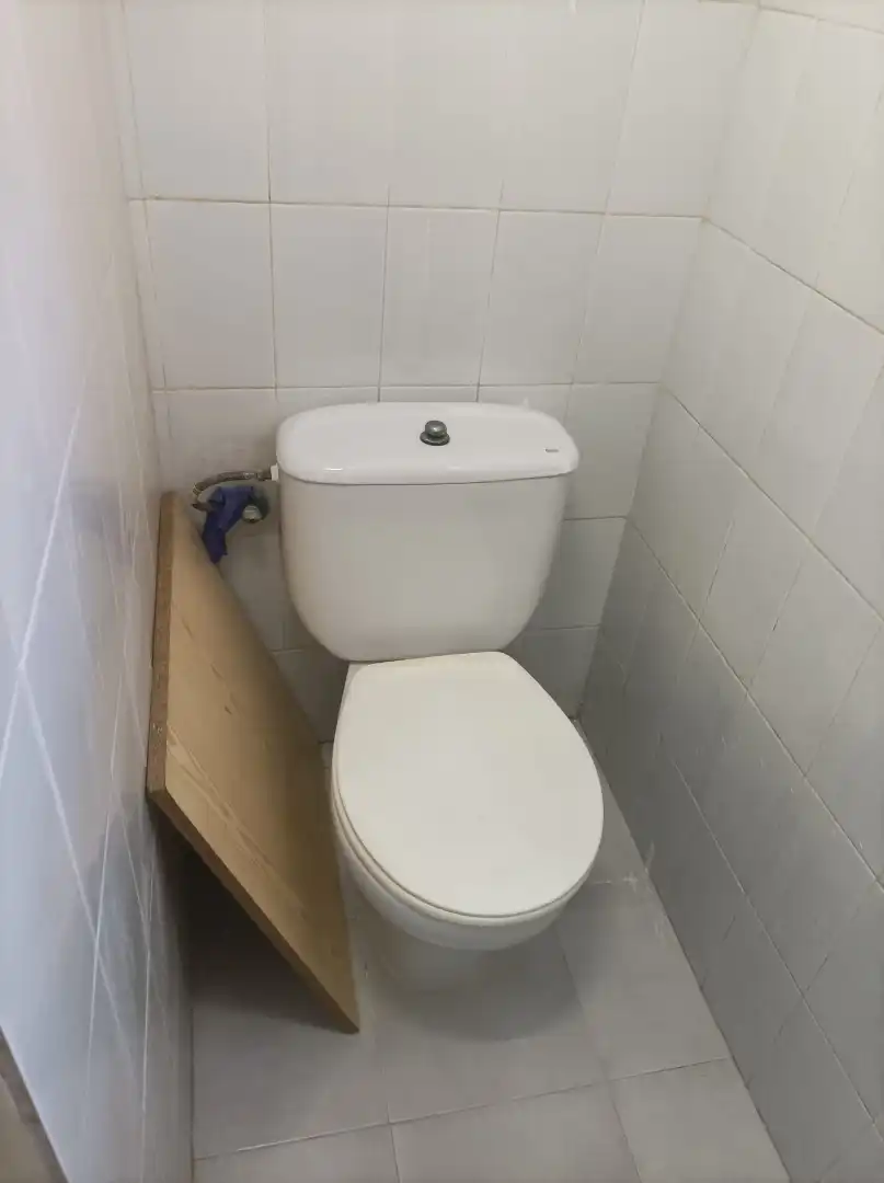 Baño de Piso en venta en Valencia con Terraza y Balcón