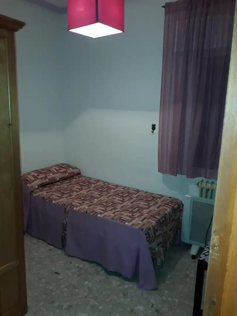 Schlafzimmer von Wohnung zur Miete in Cáceres mit Terrasse, Möbliert und Balkon