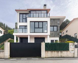 Exterior view of House or chalet for sale in Arteixo  with Heating, Private garden and Parquet flooring