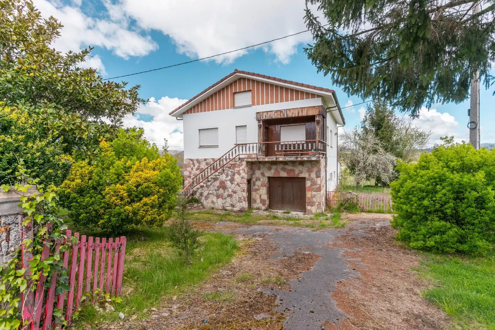 Vista exterior de Finca rústica en venda en Bimenes amb Terrassa, Traster i Moblat