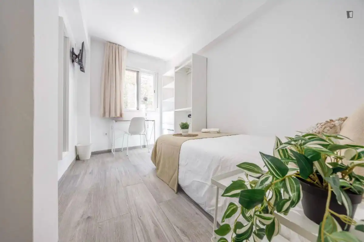 Bedroom of Apartments for rent in Valencia  with Furnished, Oven and Washing machine