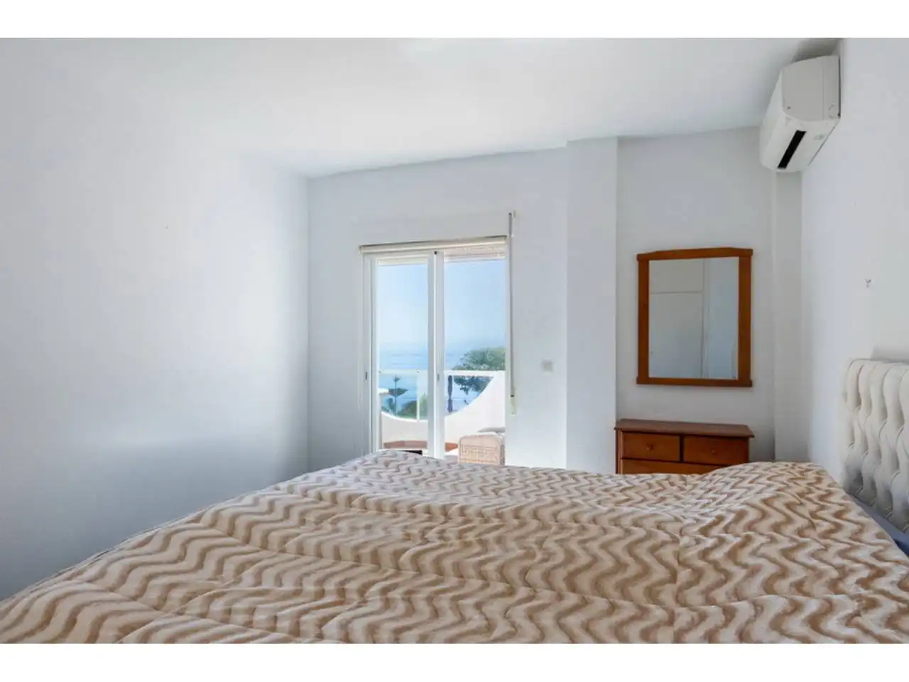 Bedroom of Houses for sale in Almuñécar  with Air Conditioner, Private garden and Terrace
