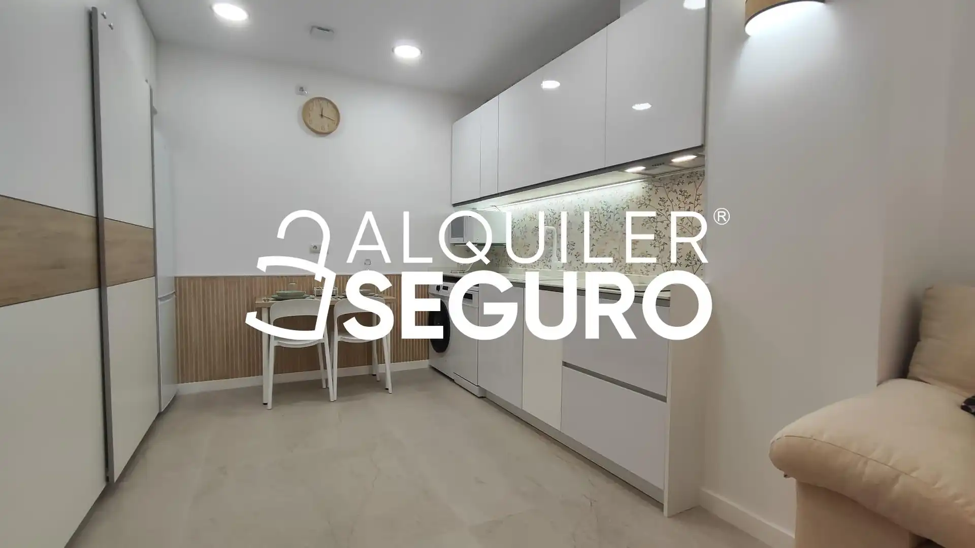 Cocina de Estudio de alquiler en Alfafar con Aire acondicionado, Calefacción y Amueblado
