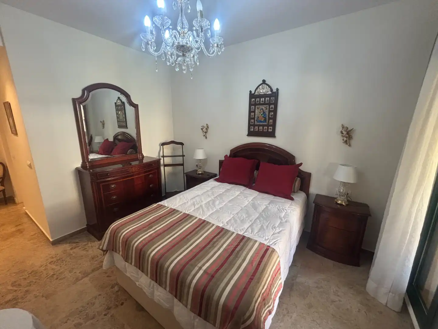 Habitación de Piso en venta en Marbella con Aire acondicionado, Terraza y Amueblado