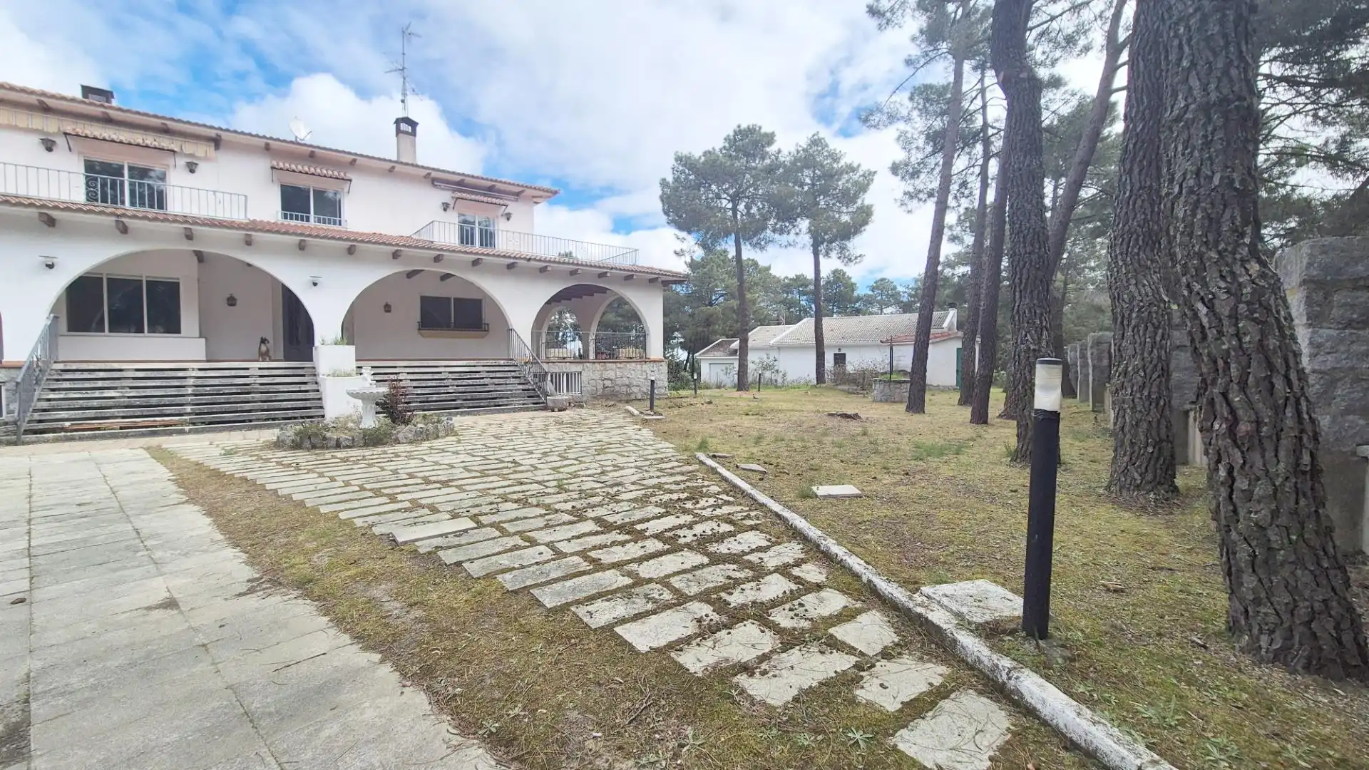 Chalet con piscina en venta en Alba de Tormes, imagen 2