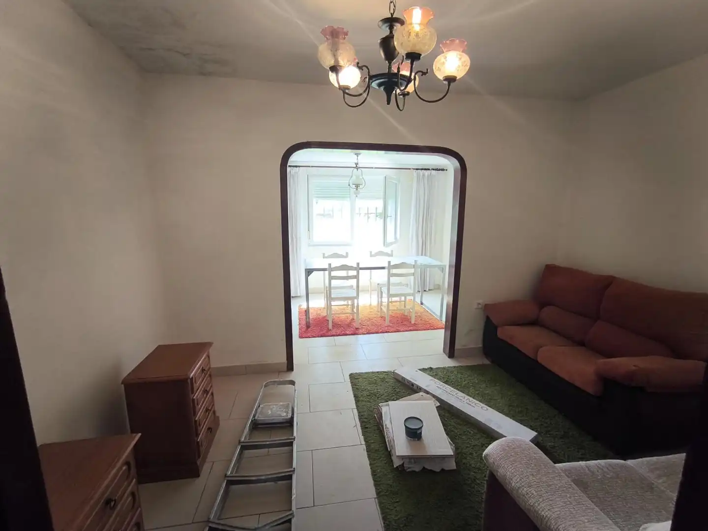 Sala de estar de Casa o chalet en venta en Carballo con Jardín privado y Amueblado