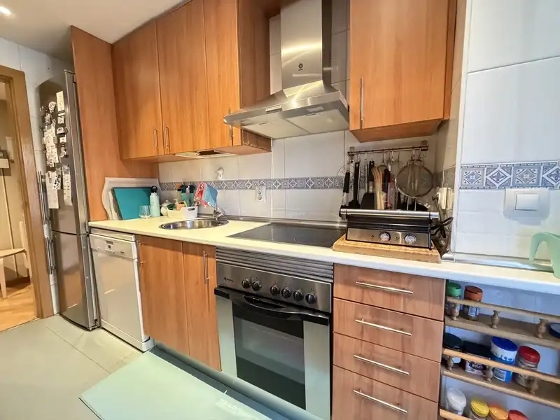 Cocina de Piso de alquiler en Madrid con Aire acondicionado, Calefacción y Jardín privado