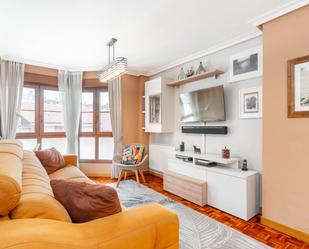 Living room of Flat for sale in Oviedo   with Heating