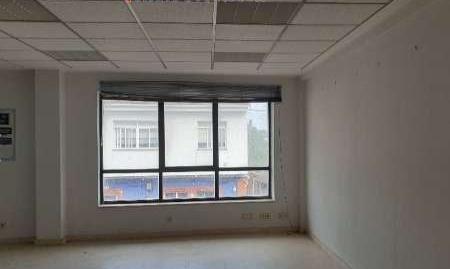 Foto 4 de Oficina en venta en Algeciras, 17, Neda, A Coruña