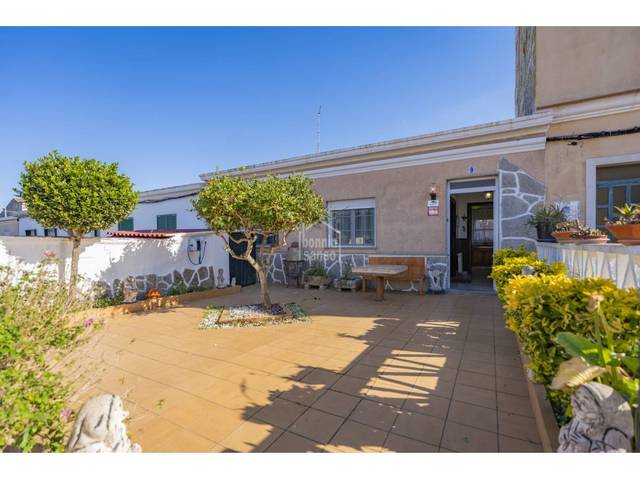 Casa-chalet en Venta en Centre Històric
