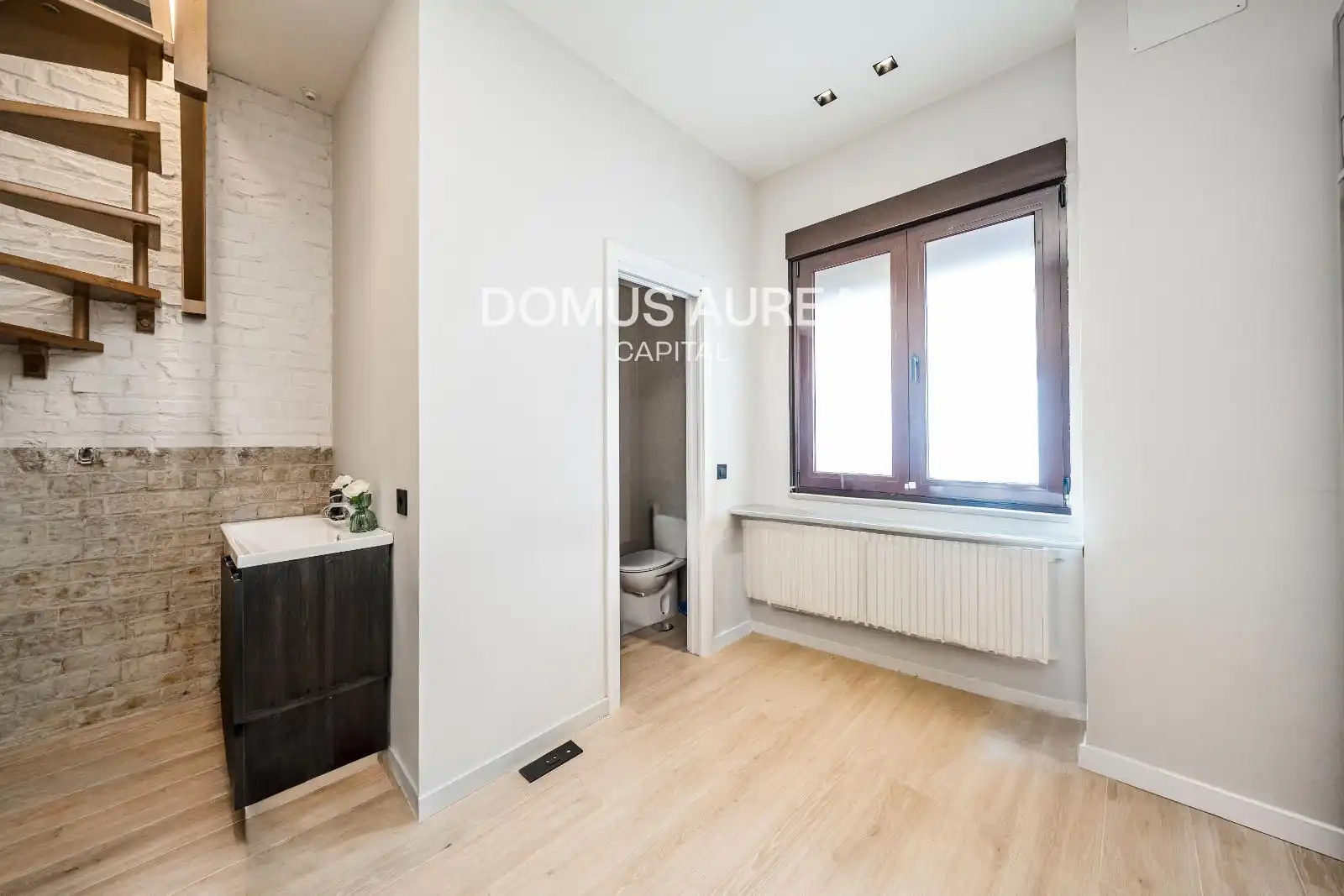 Flat for rent in Madrid  with Air Conditioner, Storage room and Furnished