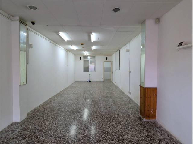 Local comercial en Alquiler en Can Palet