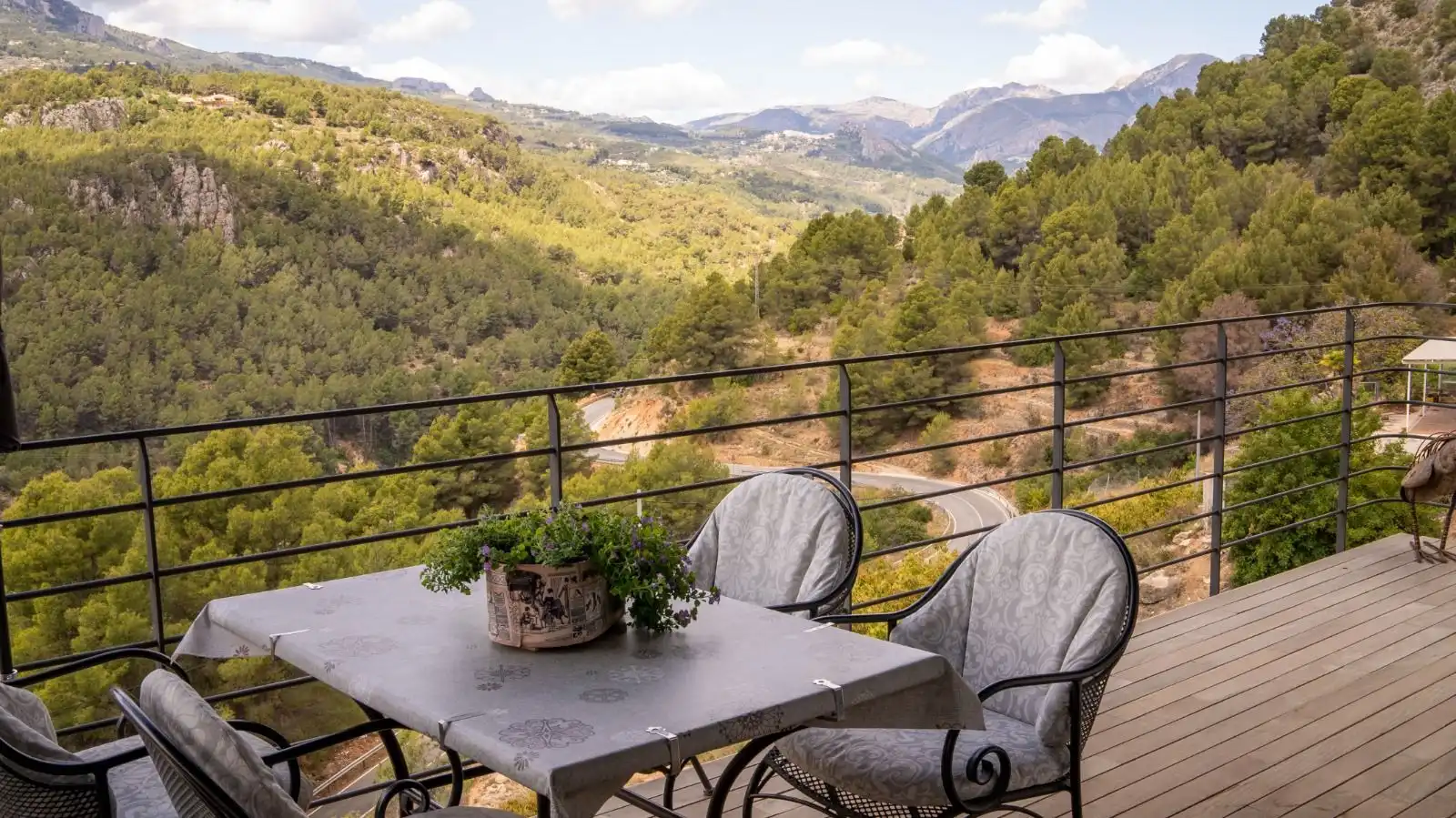 Terraza de Casa o chalet en venta en El Castell de Guadalest con Aire acondicionado, Calefacción y Jardín privado