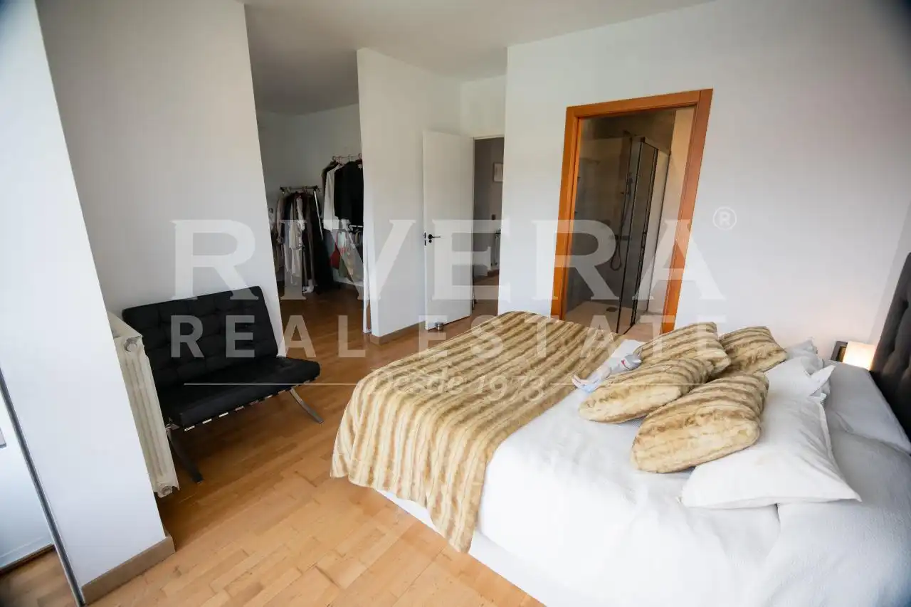 Dormitori de Casa adosada en venda en Sanxenxo amb Calefacció, Jardí privat i Terrassa