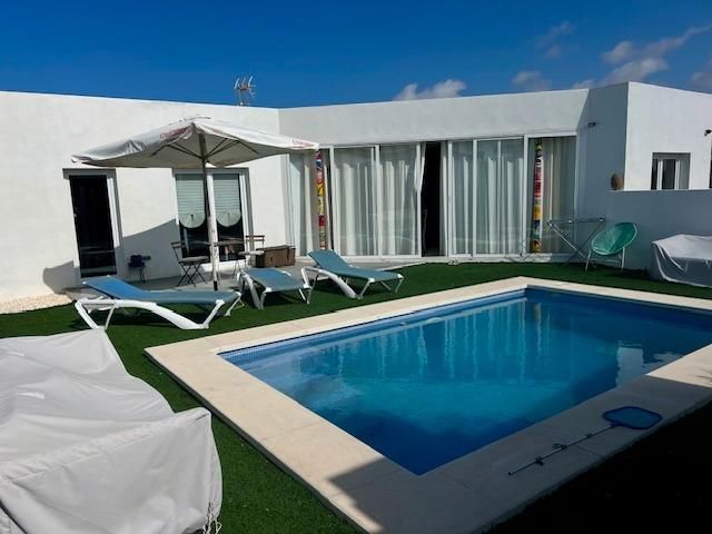 Swimming pool of House or chalet to rent in Chiclana de la Frontera  with Air Conditioner, Heating and Private garden